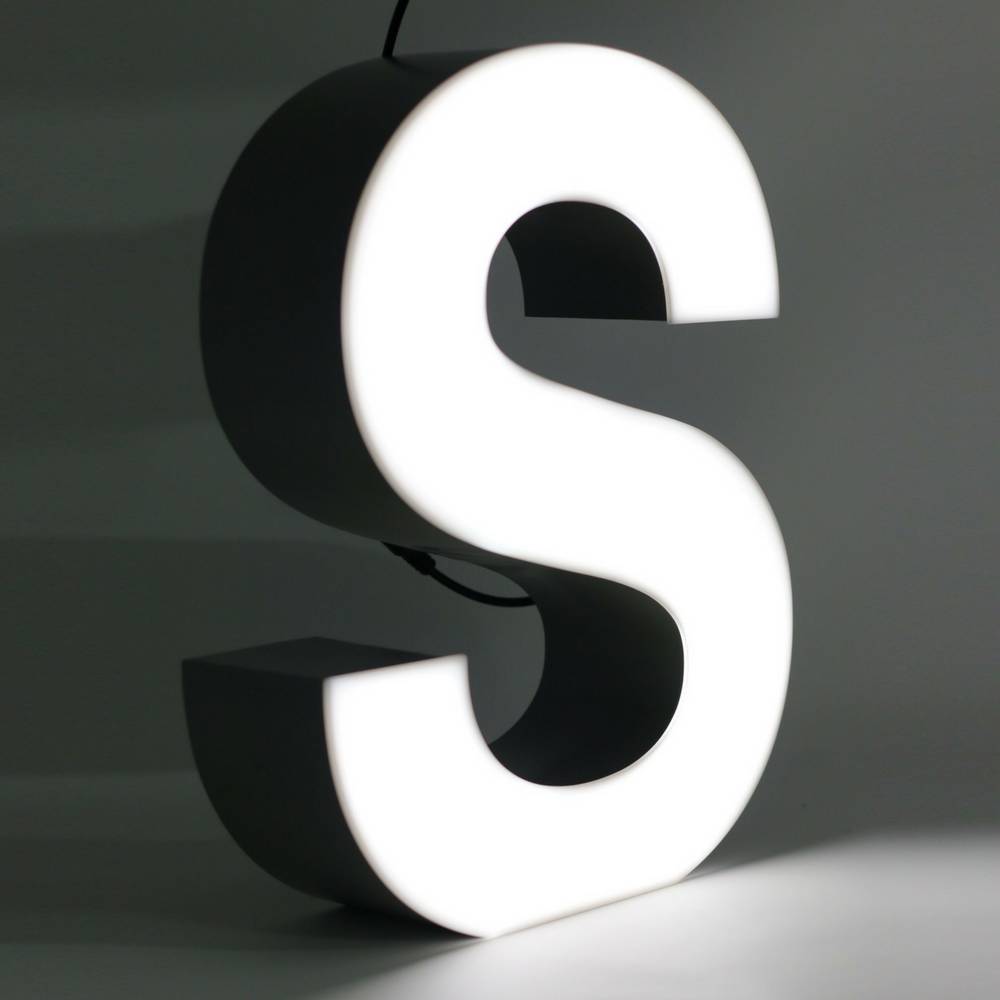 Quizzy LED Letter S