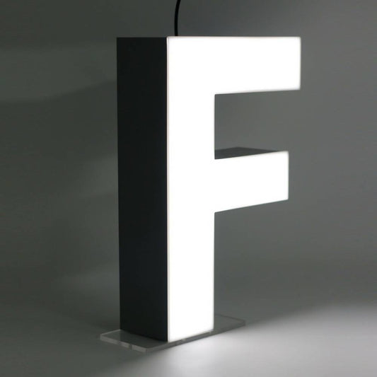 Quizzy LED Letter F